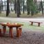 Table Nature with 4 stools puidust pink metsapargis lõõgastumiseks