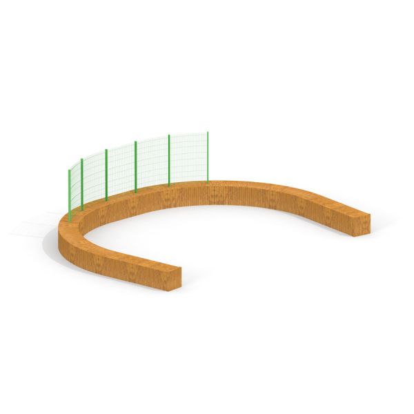Multiarena Wooden kaareva puinen penkki vihreällä metalliverkolla leikkipaikalle.